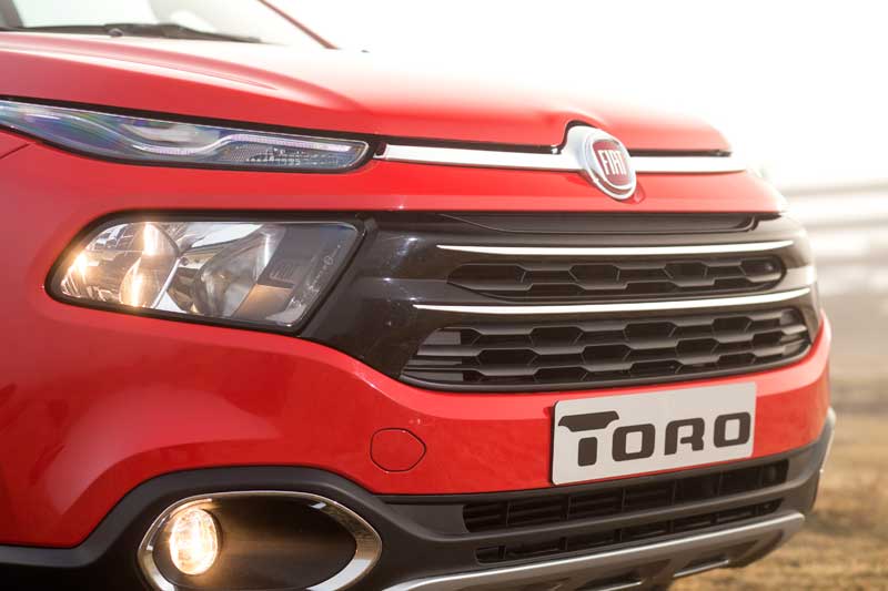 Fiat Toro expo 2020 roja