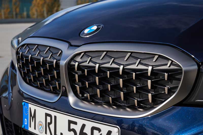 BMW M340 detalle parrilla